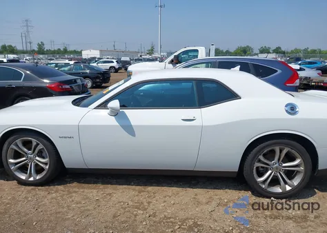 2022 Dodge Challenger R/T from USA, damaged, VIN 2C3CDZBT3NH194110